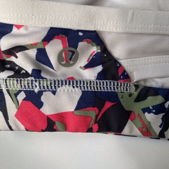 Lululemon Rise and Run Sports Bra Size 8 - Picture 4 of 5